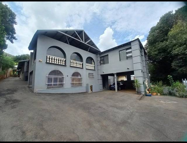 4 BEDROOM HOUSE FOR SALE IN MOUNTAIN VIEW